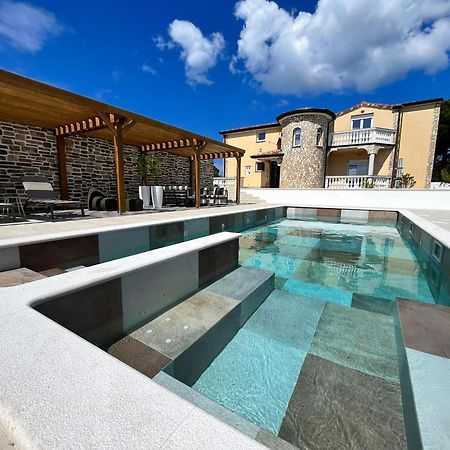 Olivea Luxury Suites Fažana Екстериор снимка