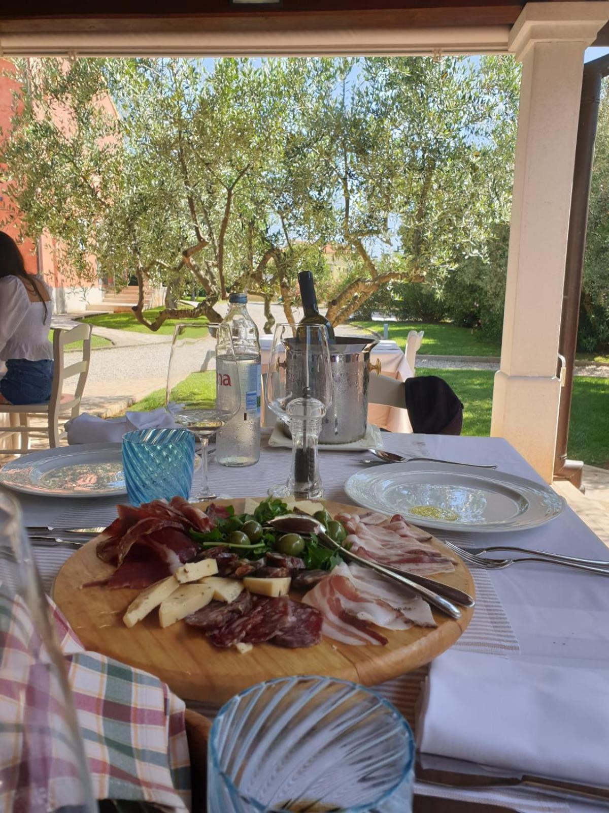 Olivea Luxury Suites Fažana Екстериор снимка